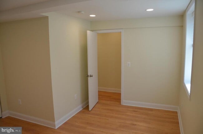 Building Photo - 9012 Paddock Ln