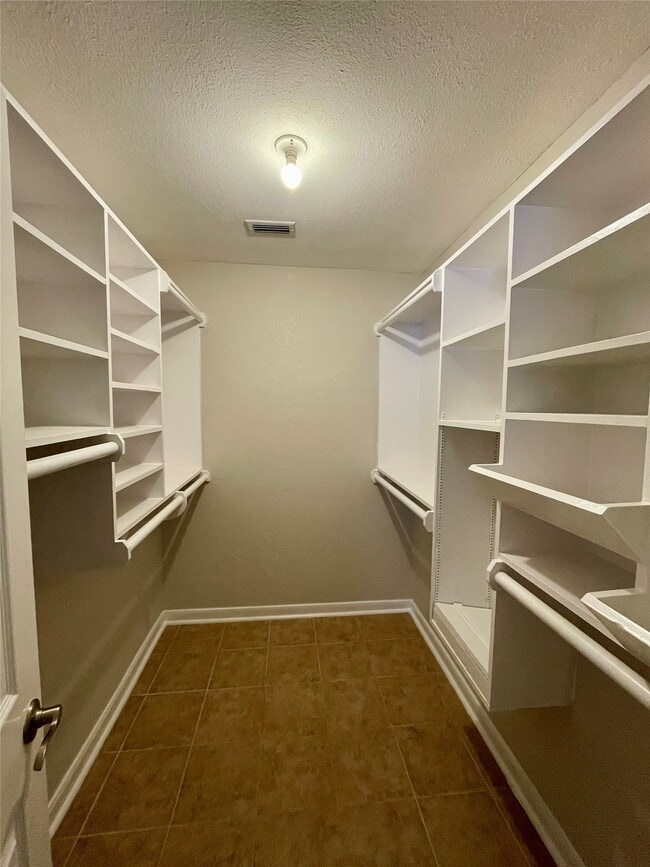 Building Photo - 16803 Castle Fraser Dr