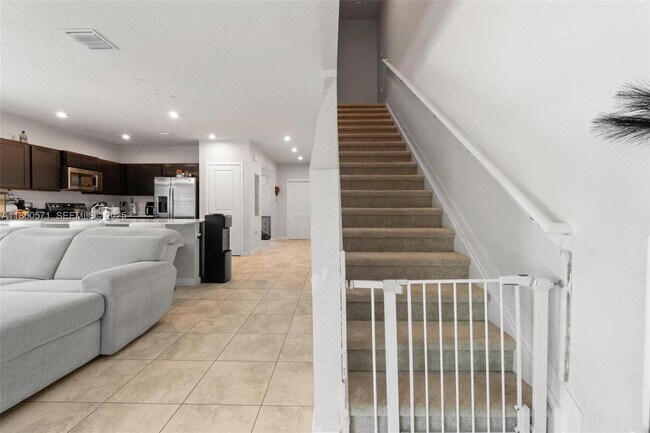 Building Photo - 610 NW 11th St