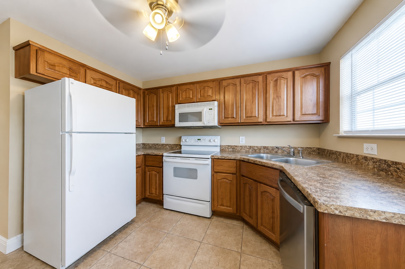 Kitchen (First Floor) - 1016 15th St