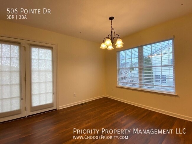 Building Photo - 506 Pointe Dr