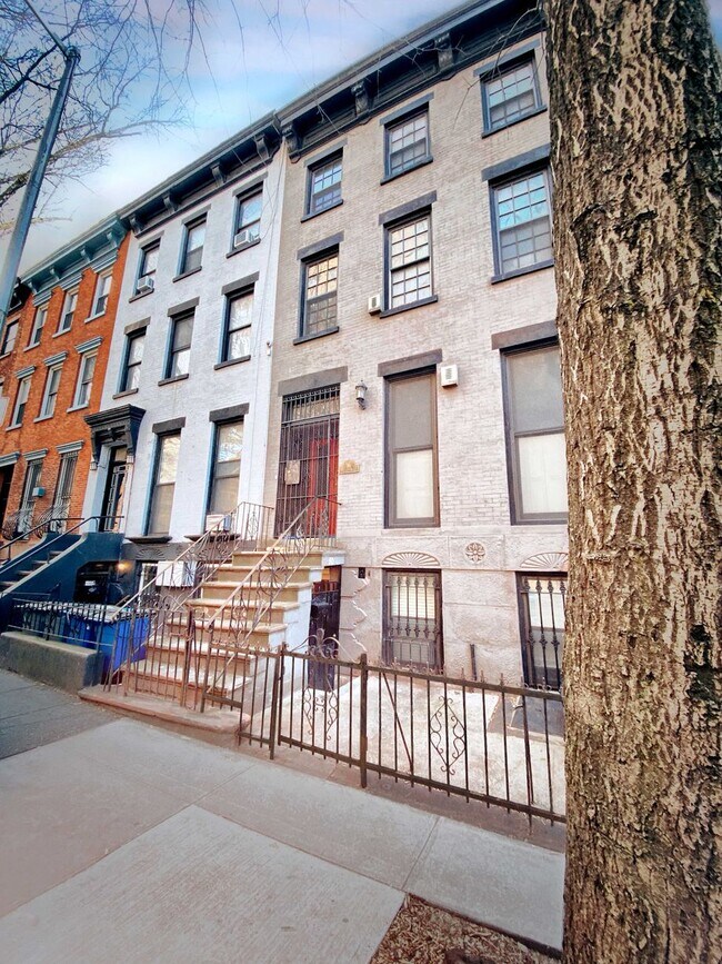 Building Photo - 90 Lafayette Ave