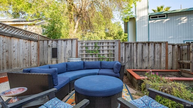 Building Photo - 5270 Arnica Way