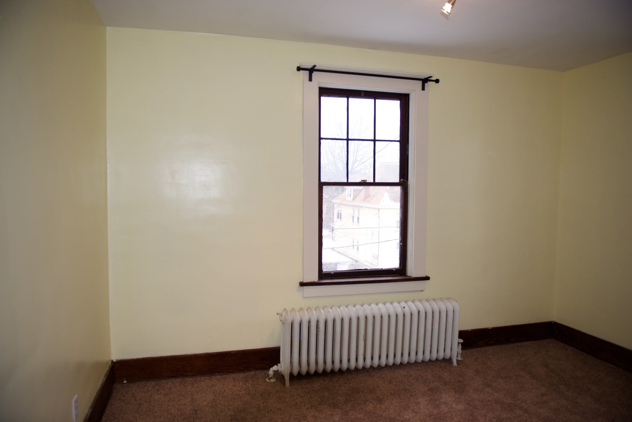 Building Photo - 9 Dinsmore Ave