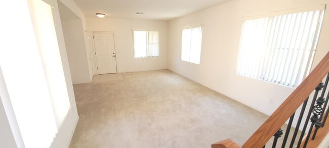 Building Photo - Gilbert