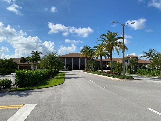 Building Photo - 151 SW 134th Way