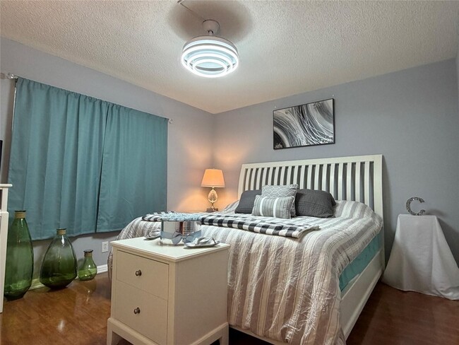 Building Photo - 2304 Lucaya Ln