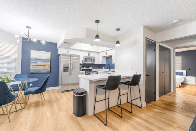 Building Photo - Modern Condo Living in Summerlin!