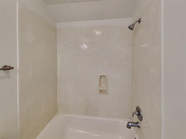 Building Photo - 21927 Saragosa Pond Ln