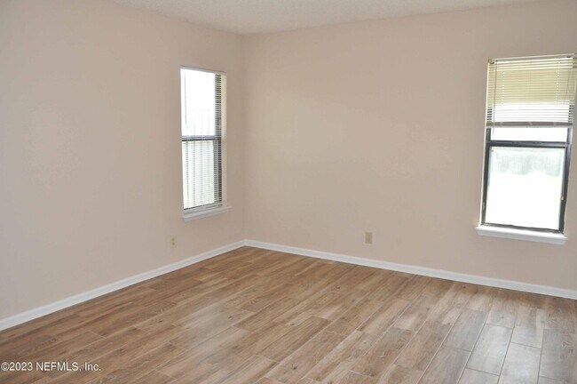 Building Photo - 2043 Capistrano Dr