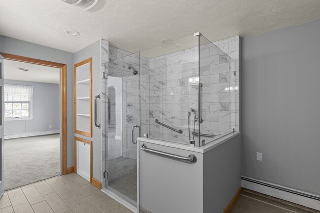 Building Photo - 38 Roosevelt St