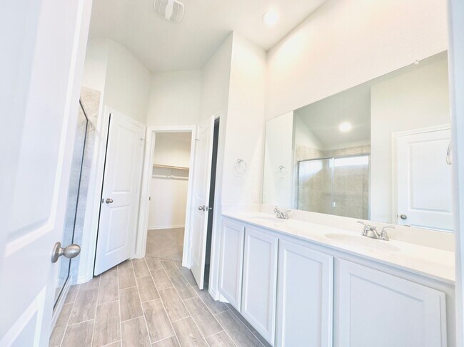 Building Photo - Stunning Single Family Ranch in Aubrey!