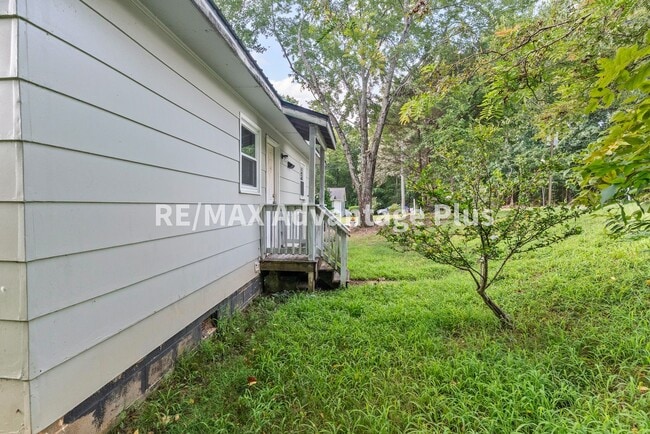 Building Photo - 2-Bedroom Home Walking Distance to Longwood University