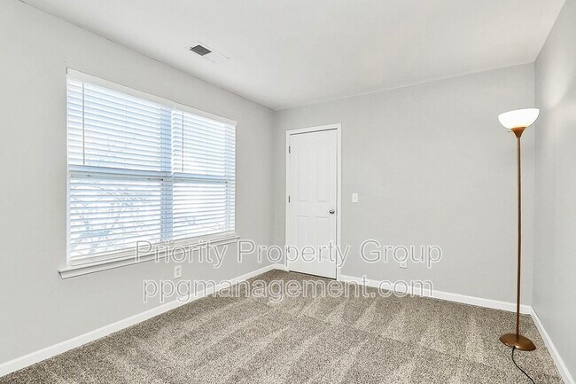 Building Photo - 610 Latimer Way