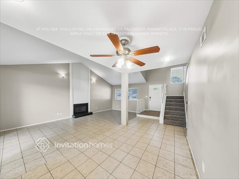 Building Photo - 951 Waverly Dr