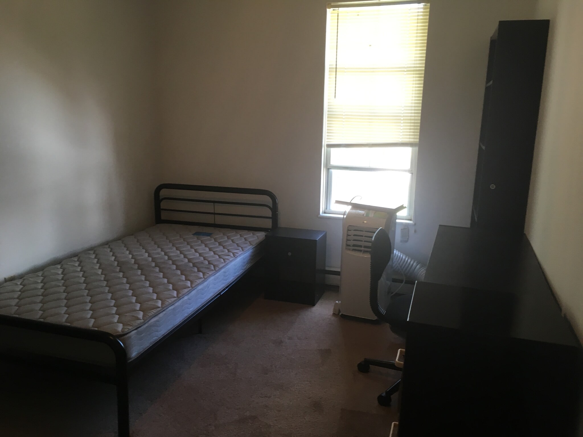 Building Photo - 804 S College Ave