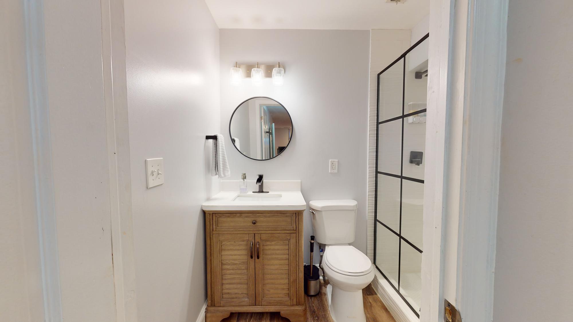 Front bedroom ensuite - 1223 4th Street Northwest