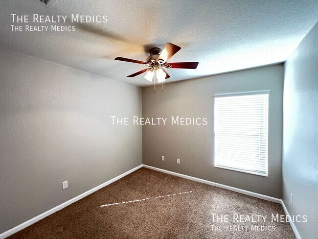 Building Photo - 4067 SW 46th Terrace