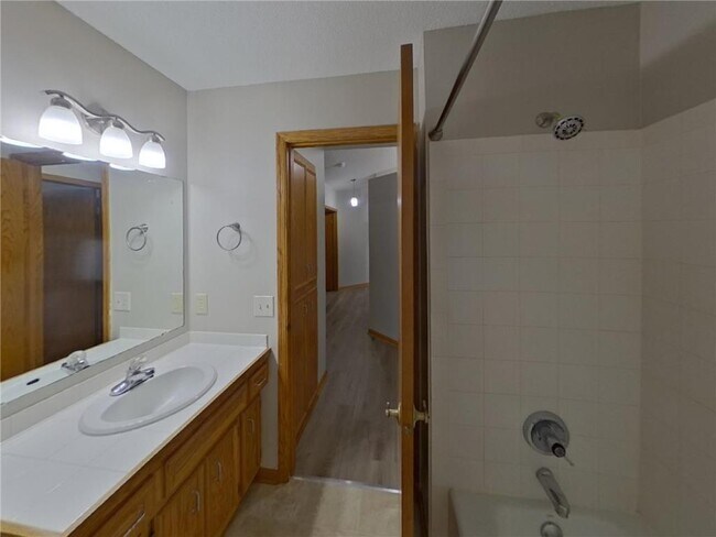 Building Photo - 1503 Palomino Trail