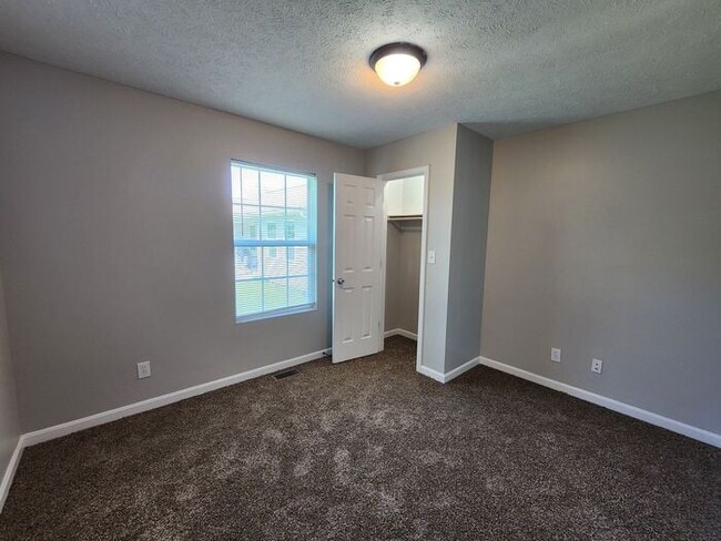 Building Photo - 50% Off The Security Deposit for Qualified Applicants On This Large 5 Bedroom, 2 Bathroom Eastsid...