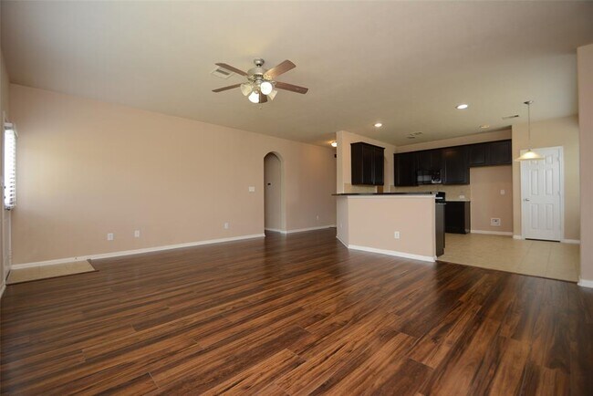 Building Photo - 21711 Tinsley Trails