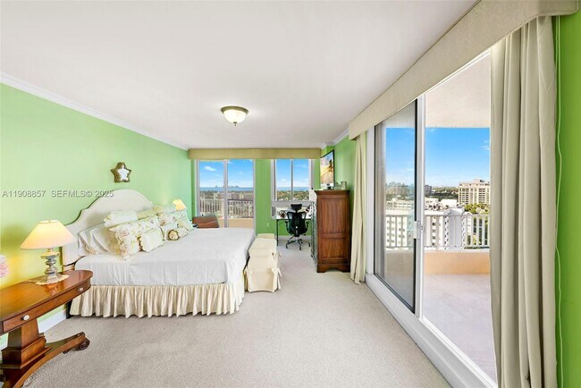 Building Photo - 781 Crandon Blvd