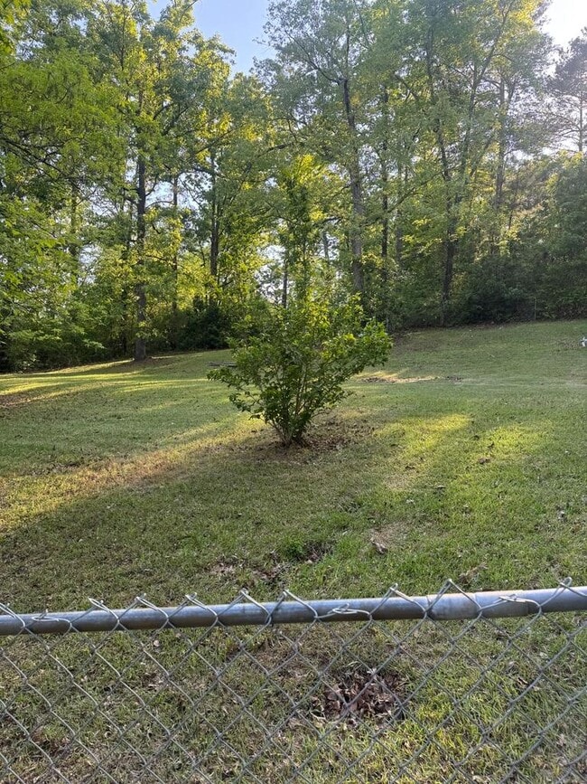 Building Photo - 115 Bay Valley Dr SW