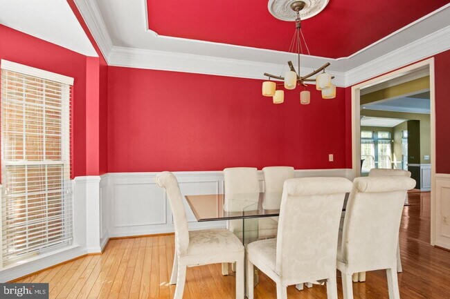 Building Photo - Spacious 4-Bedroom Home with Lake Views & Finished Basement