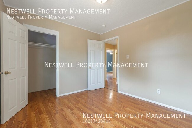 Building Photo - $250.00 OFF 1ST MONTH´S RENT - Charming 3-...
