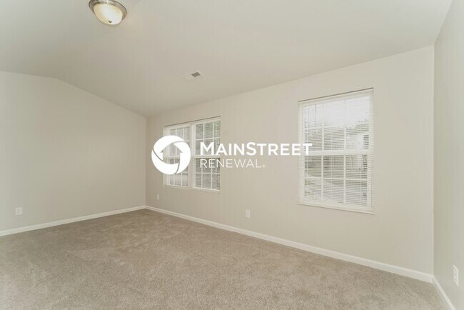 Building Photo - 3 Bedroom Pet-Friendly Home in CONCORD, NC with Main Street Renewal