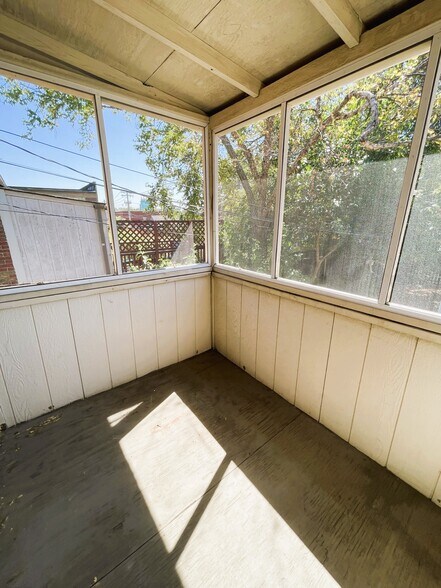 Building Photo - 4938 Fyler Ave
