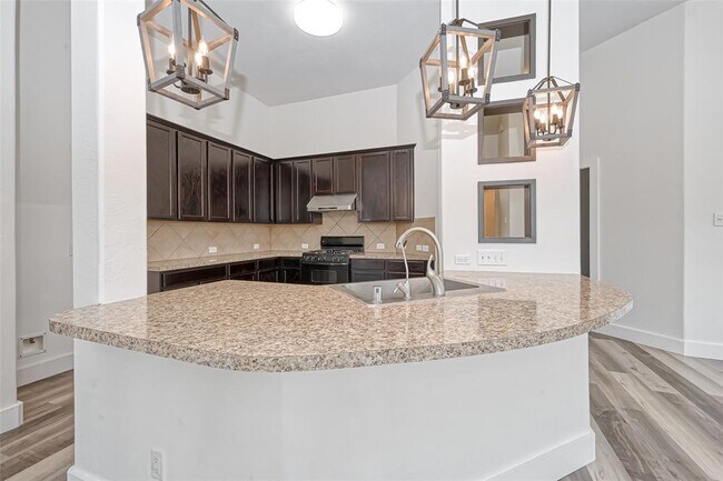 Building Photo - 3618 Hera Dr