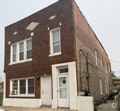 Building Photo - 2031 New St