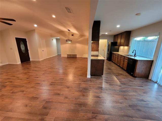 Building Photo - 629 Perdido Dr