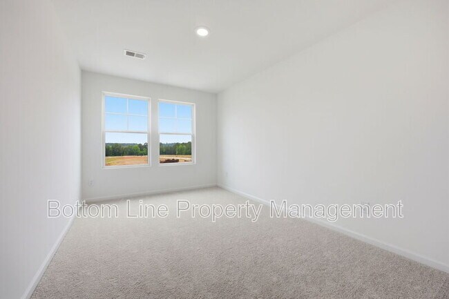 Building Photo - 27 Broward Ln