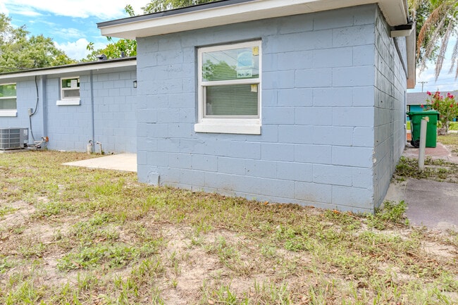 Building Photo - 217 Betty Ave