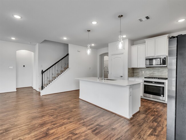 Building Photo - 2531 Sandbar Shark Ct