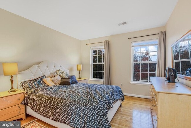 Building Photo - 11809 Old Fort Rd