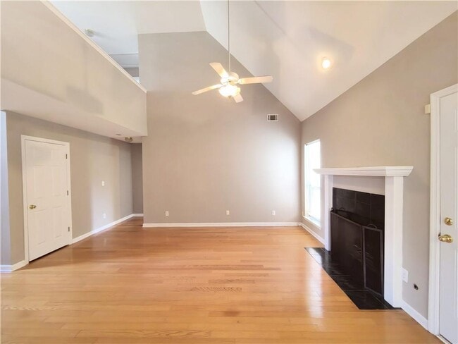 Building Photo - 873 Ashwood Walk