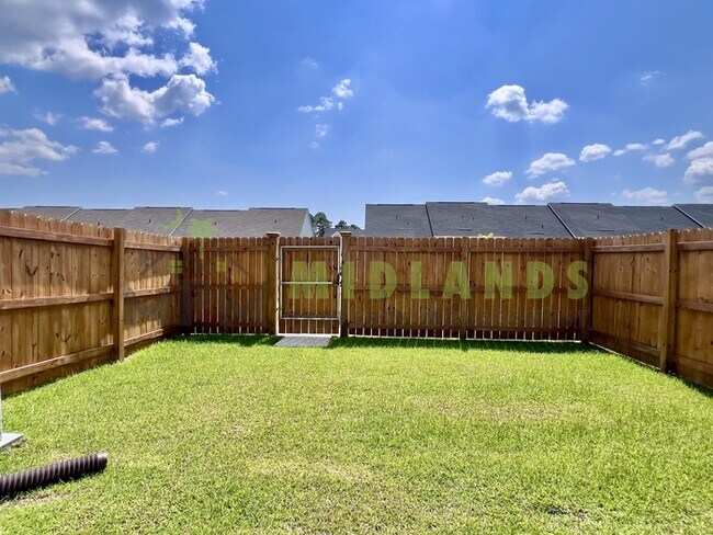 Building Photo - 3068 Harborview Dr