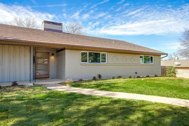 Building Photo - 6940 Bal Lake Dr