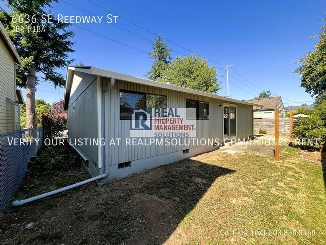 Building Photo - 6636 SE Reedway St