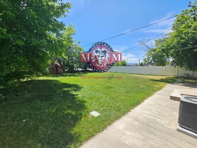 Building Photo - Great 4 Bd Home in Murray