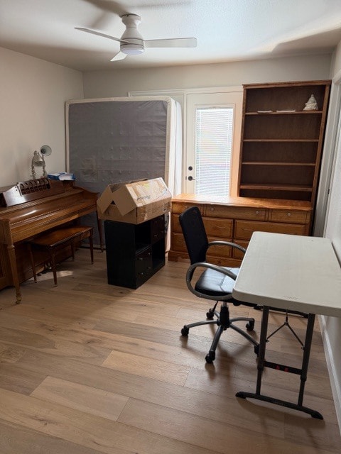 Building Photo - 545 S Valley View Dr