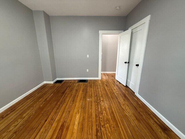 Building Photo - 35har