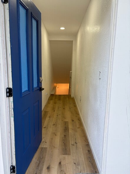 Building Photo - 414 N Meldrum St