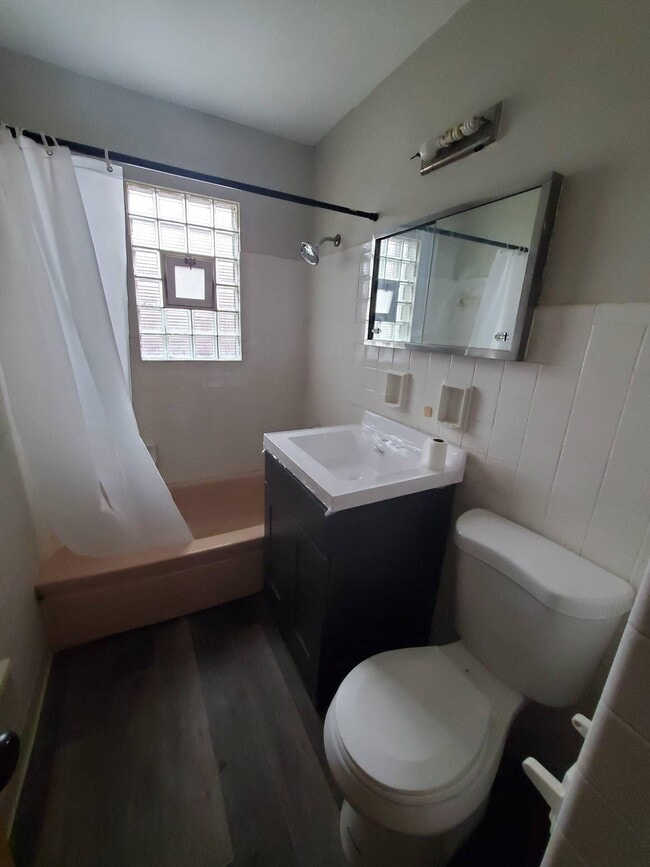 Building Photo - 4054 N 85th St