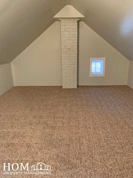 Building Photo - 431 N 5th St