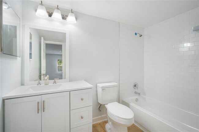 Building Photo - 5305 San Sebastian Ct