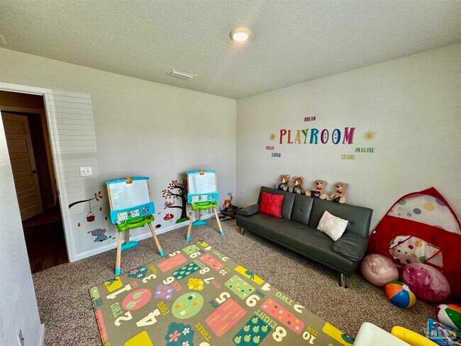 Building Photo - 914 Lovebird Ct